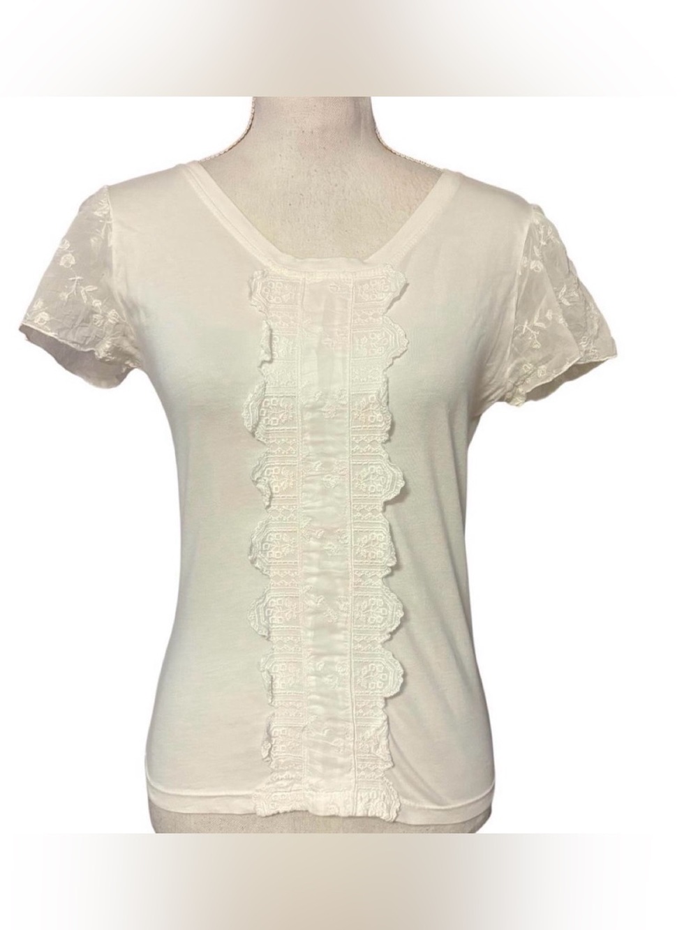 Johnny Was Eyelet Ruffle Sleeve Cottagecore Boho Feminine TShirt Size Small Flaw